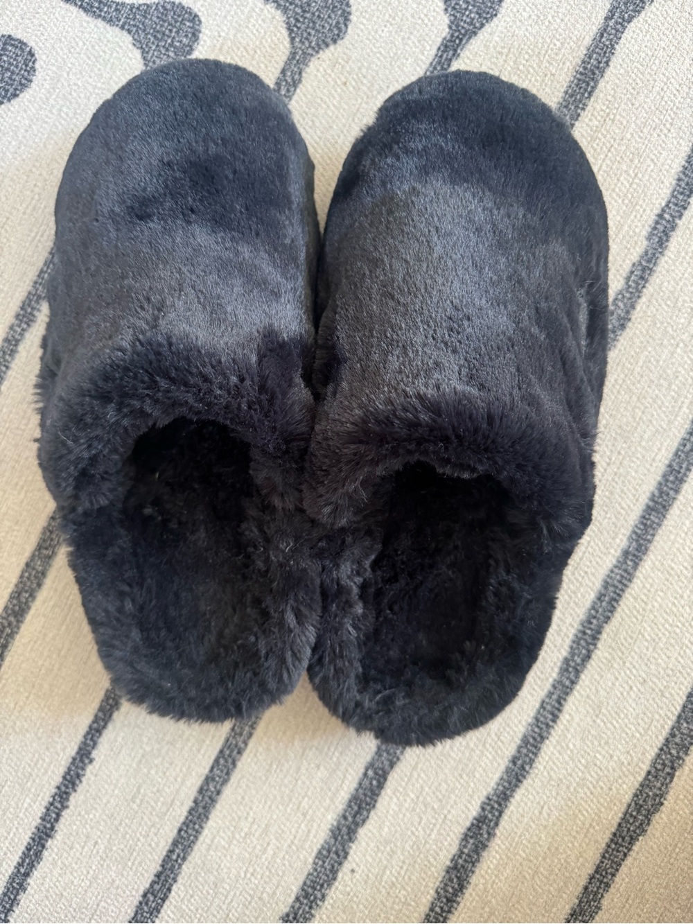 Nike Women's Plush Black Slip-On Fur Mules